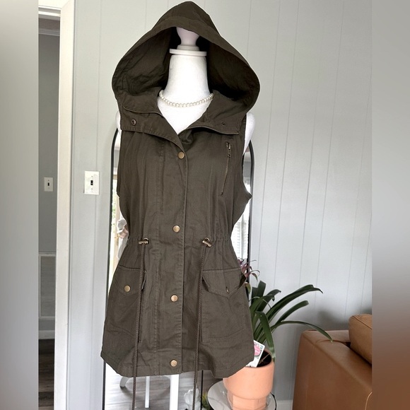 🛍️NWOT Hoodie full zip Utility vest army/olive green Vest with adjustable waist - Picture 11 of 12